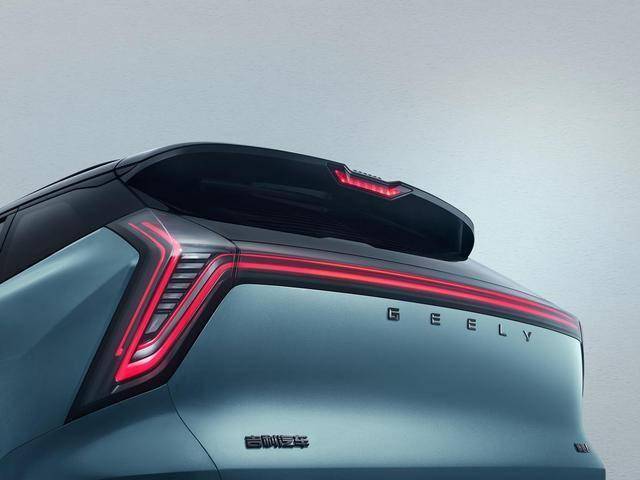 燃油SUV王者归来，“新一代三好SUV”第四代博越L上市限时价9.29-11.99万元，以四大越级实力开启燃油SUV智能平权时代